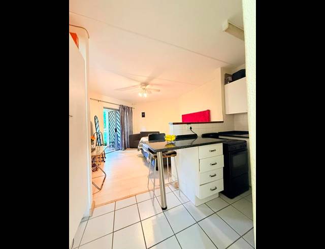 0 BEDROOM APARTMENT FOR SALE IN BRYANSTON